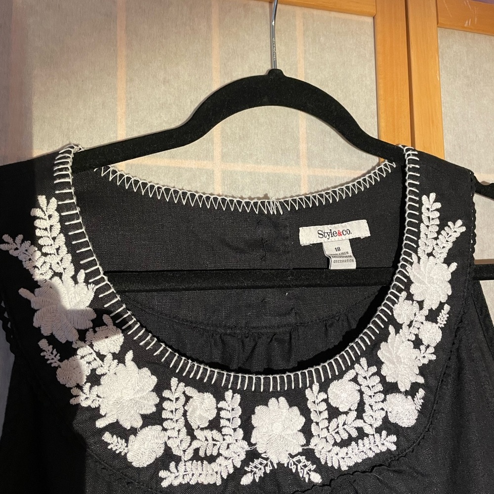 Style & Co. Women’s Embroidered Sleeveless Linen Top 18 - Picture 2 of 5